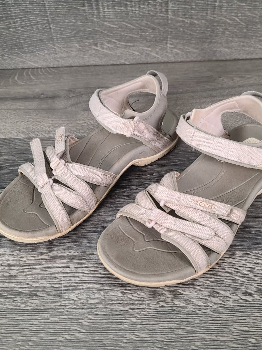 Teva Women's Size 8.5 Multi Strappy Sandal Tan Pale Pink